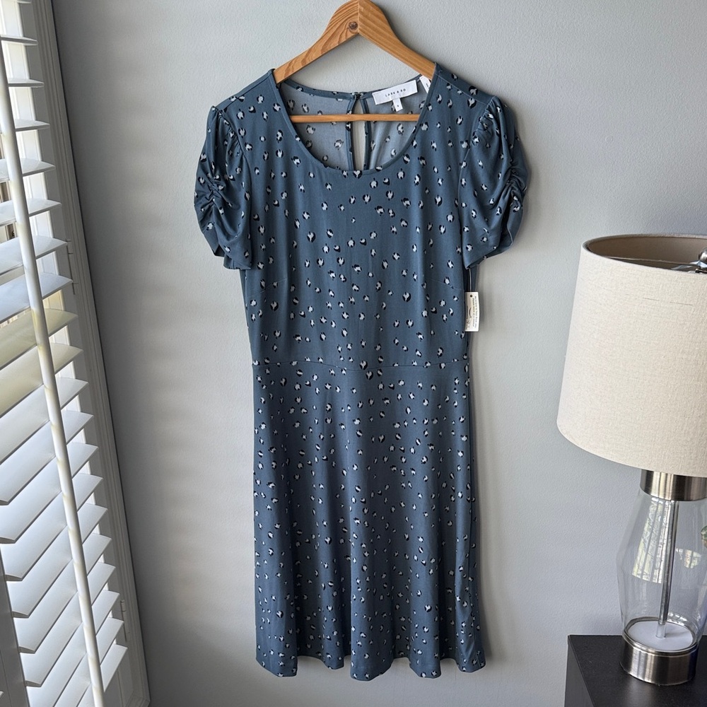 NWT Lark &‎ Ro Blue Stretch Cheetah Print Dress
